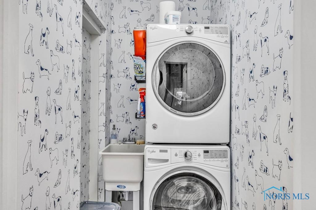 4331 Indian Road Toledo, OH 43615 - Photo 27 of 50 1st Floor Laundry