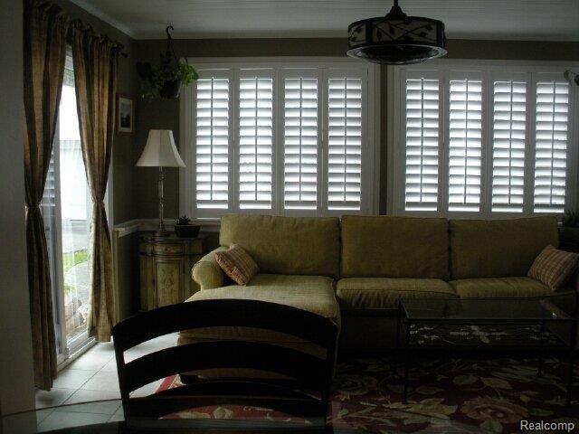 1425 Hawthorne Road Grosse Pointe, MI 48236 - Photo 13 of 25 Family Room/Den