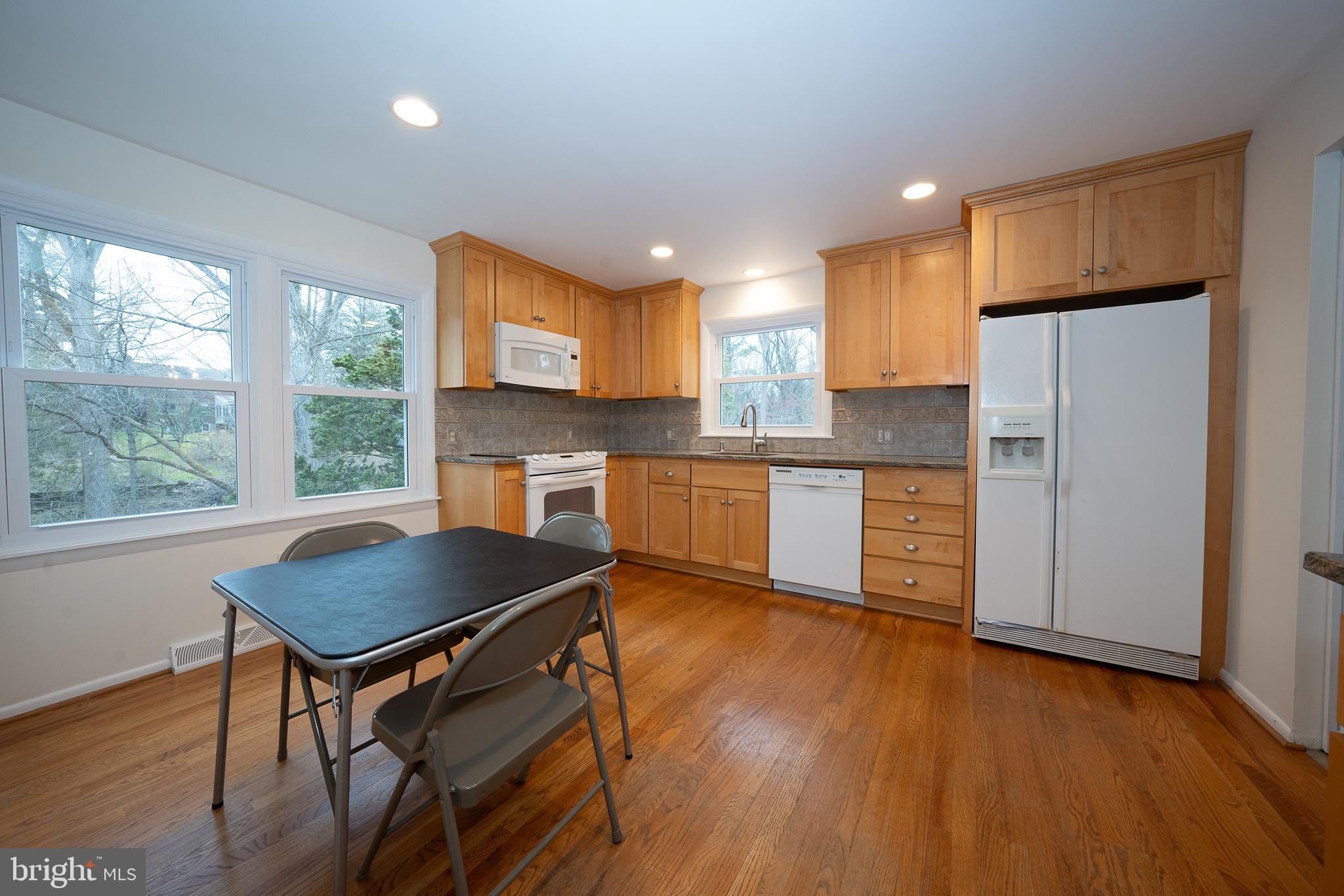 107 Cove Road Broomall, PA 19008 - Photo 13 of 41 Gallery Image 13