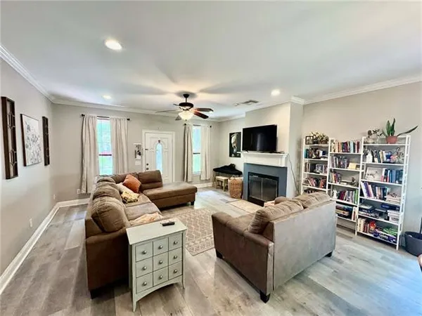 $2,000 | 72291 Forest Drive, Covington, LA 70433
