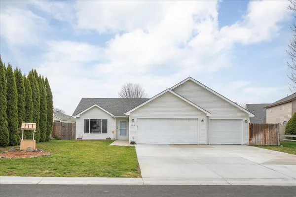 $325,000 | 7818 South Strawberry Street, Cheney, WA 99004