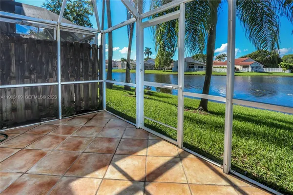 $3,400 | 1337 Presidio Drive, Unit 540, Weston, FL 33327