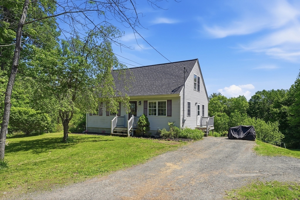 277 Walnut Hill Road Orange, MA 01364 - Photo 2 of 33