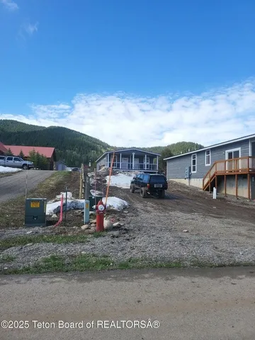 $1,500,000 | 360 Wooden Spur Drive, Alpine, WY 83128