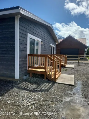 $1,500,000 | 360 Wooden Spur Drive, Alpine, WY 83128