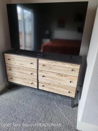 $1,500,000 | 360 Wooden Spur Drive, Alpine, WY 83128