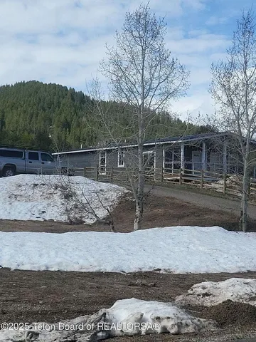 $1,500,000 | 360 Wooden Spur Drive, Alpine, WY 83128