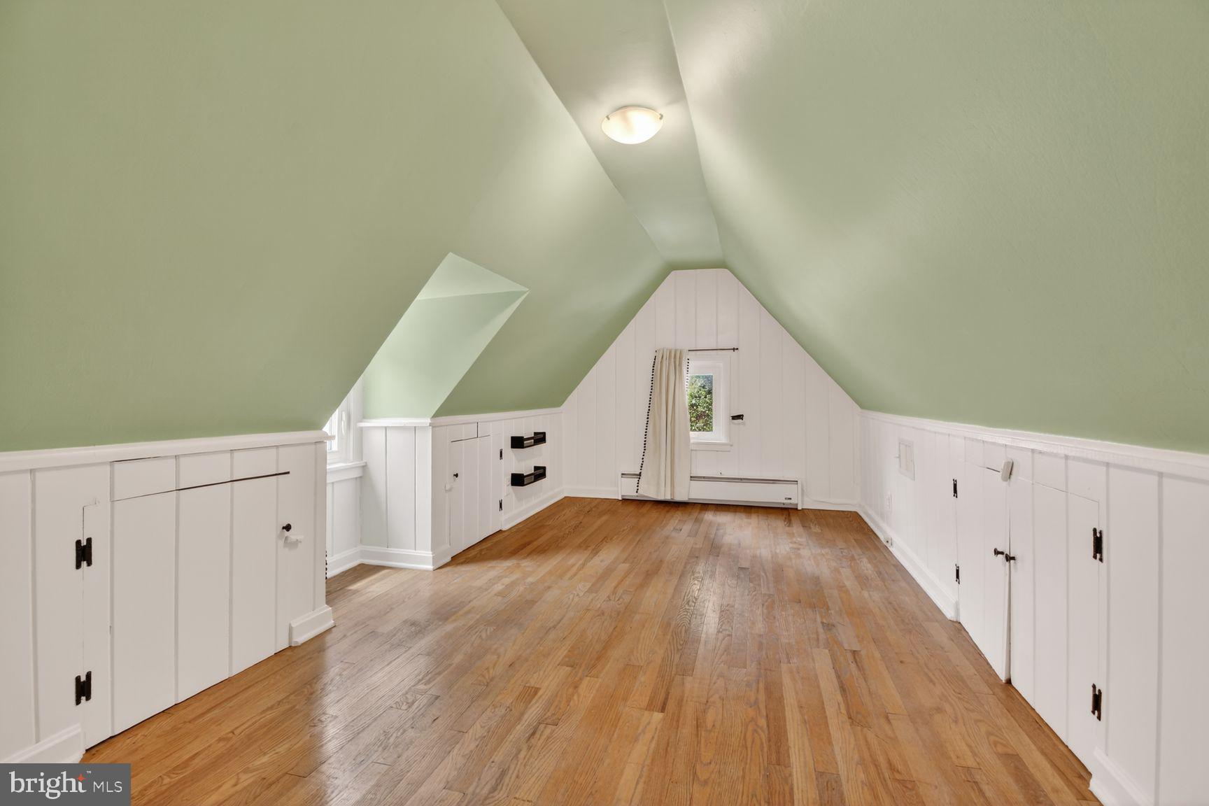 608 Wayne Avenue Silver Spring, MD 20910 - Photo 23 of 42 Bedroom 3