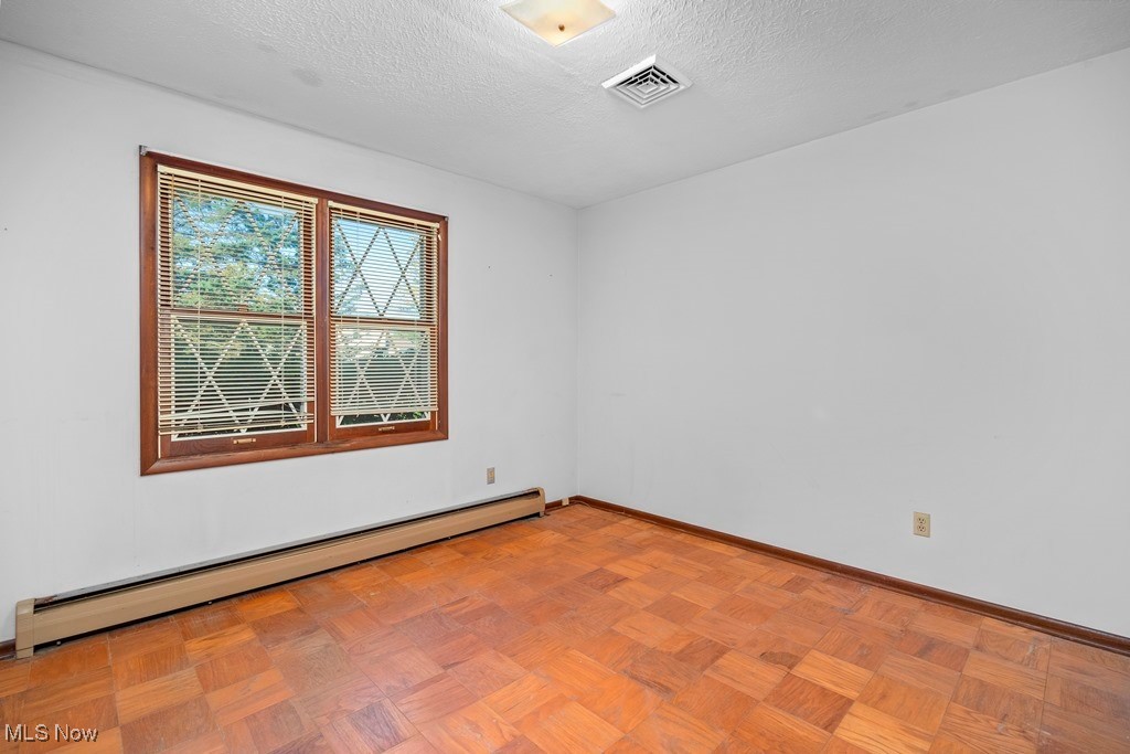 19045 Whitehead Road Lagrange, OH 44050 - Photo 17 of 50 Gallery Image 17