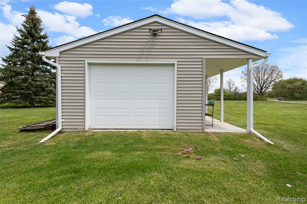 2209 Berville Road Allenton, MI 48002 - Photo 33 of 44
