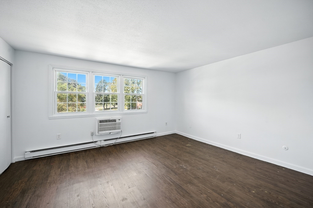 540 Granby Road, Unit 114 South Hadley, MA 01075 - Photo 13 of 24 Gallery Image 13