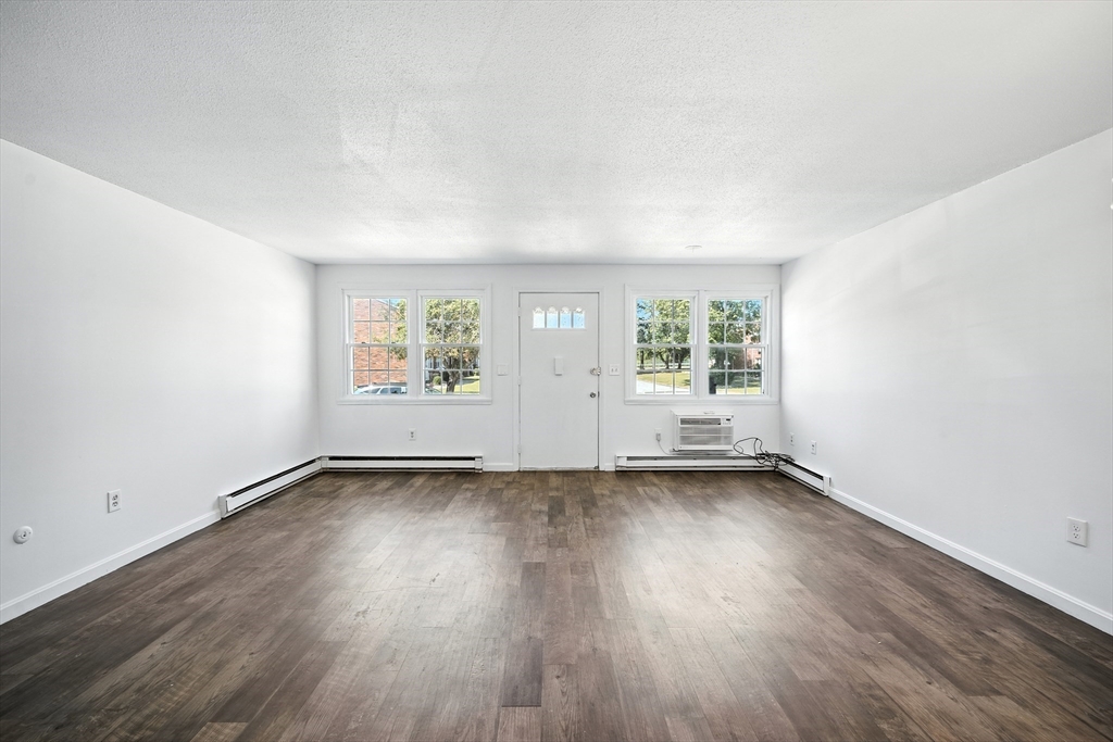 540 Granby Road, Unit 114 South Hadley, MA 01075 - Photo 5 of 24 Gallery Image 5
