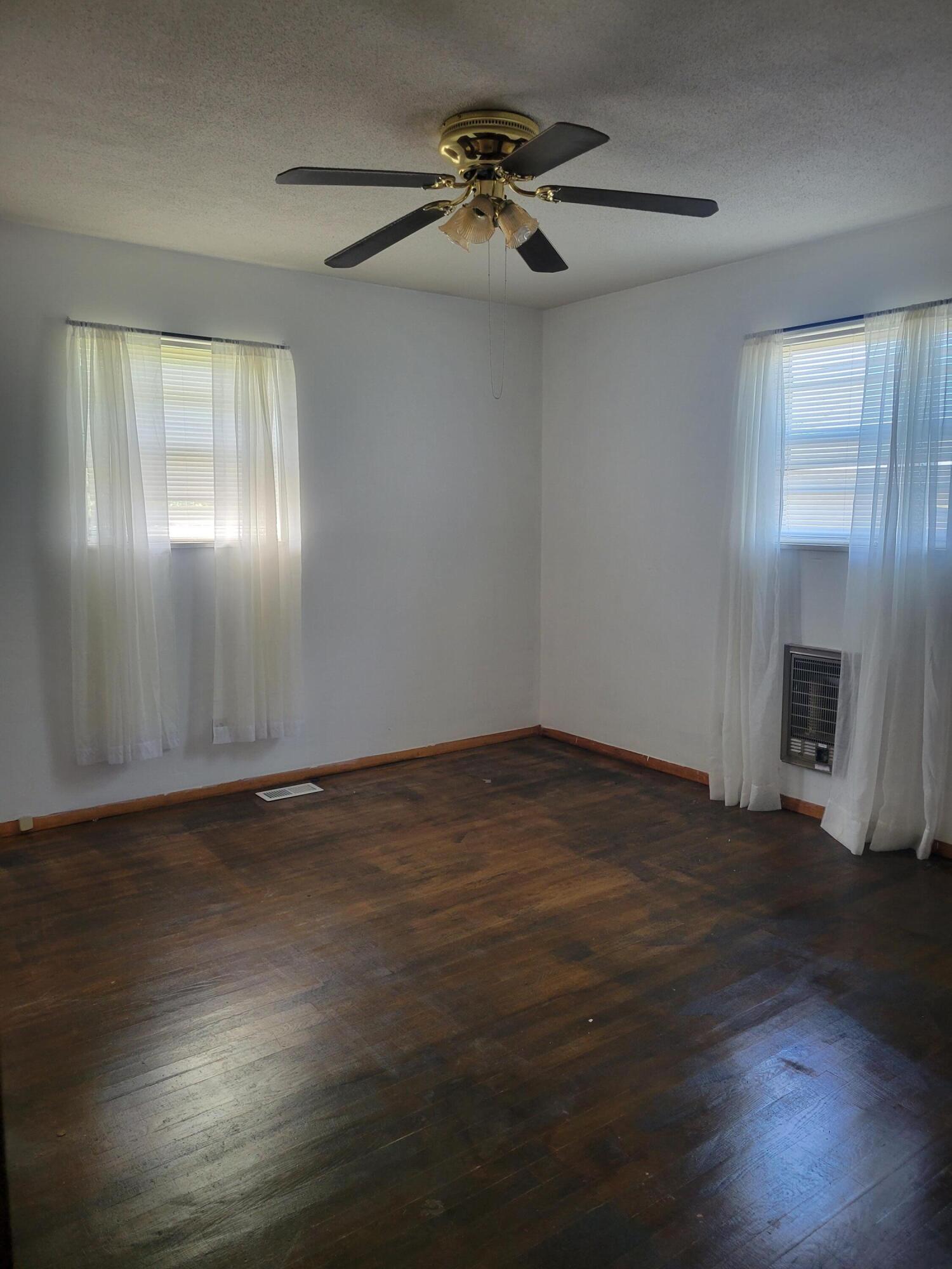 1307 Ballard Road Johnson City, TN 37604 - Photo 10 of 11 20211027_142032