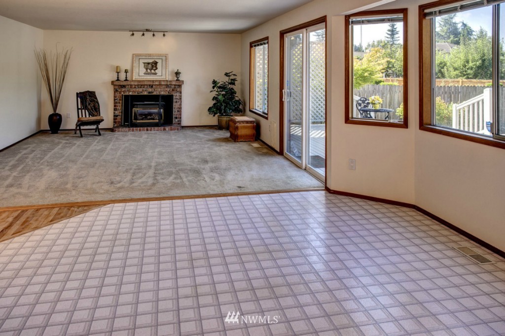 19113 104th Place Southeast Renton, WA 98055 - Photo 12 of 22 Gallery Image 12