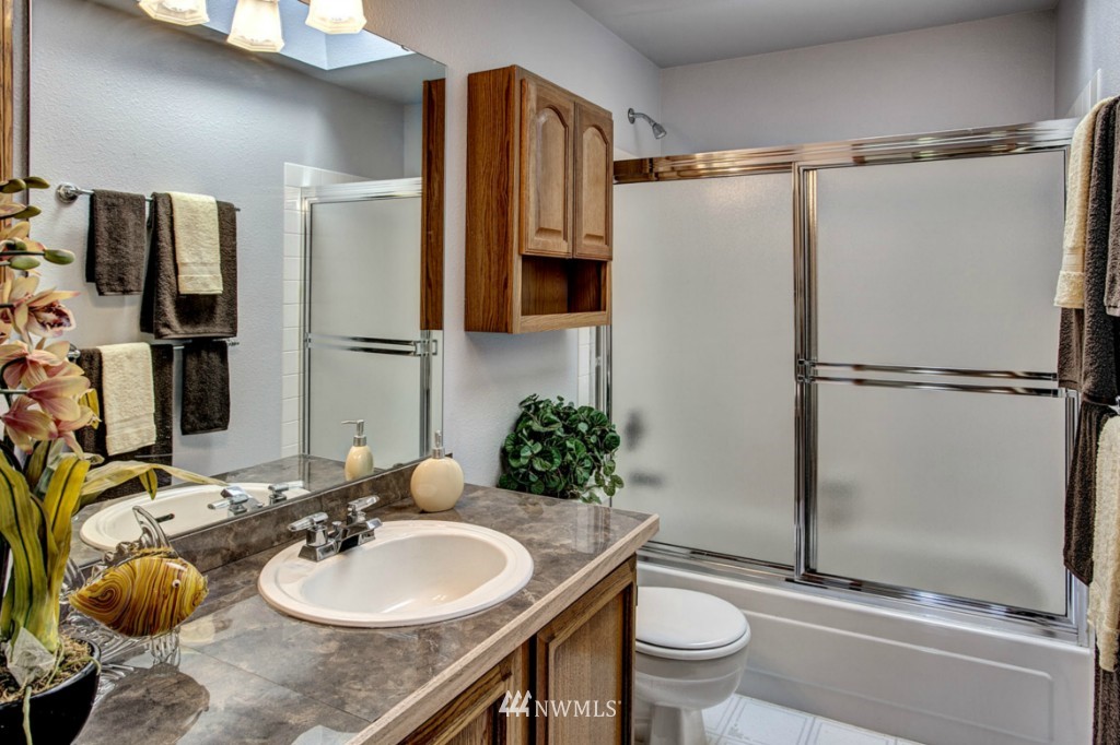 19113 104th Place Southeast Renton, WA 98055 - Photo 15 of 22 Gallery Image 15