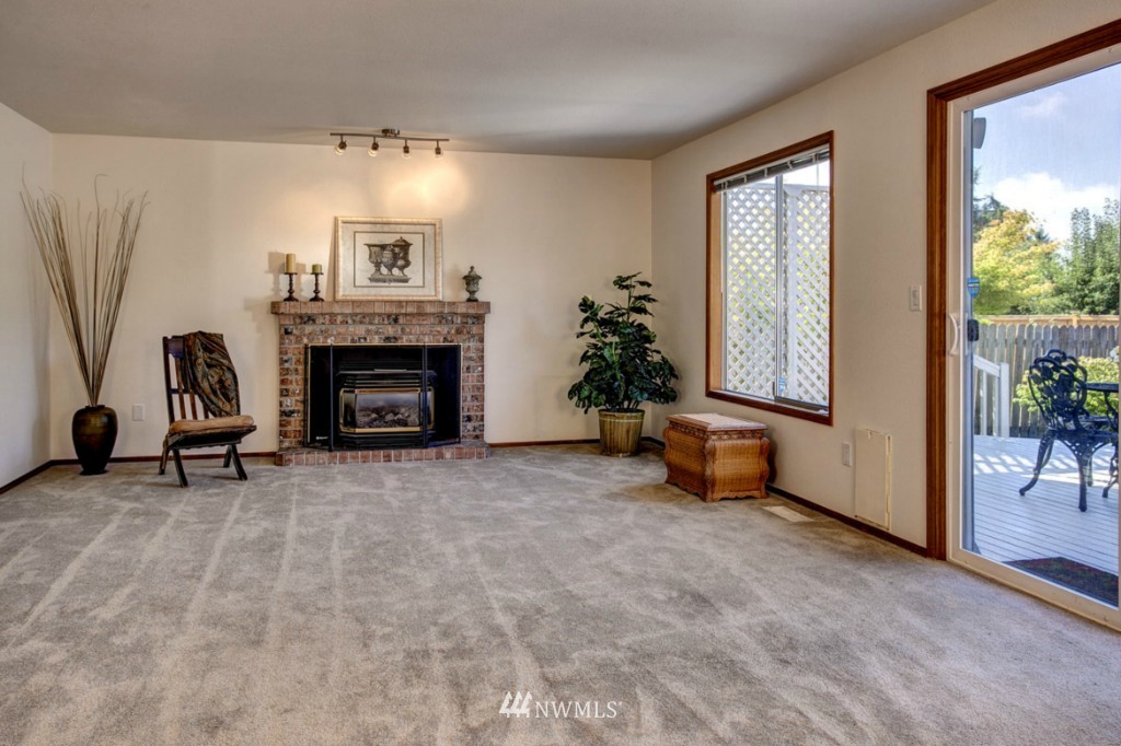 19113 104th Place Southeast Renton, WA 98055 - Photo 16 of 22 Gallery Image 16