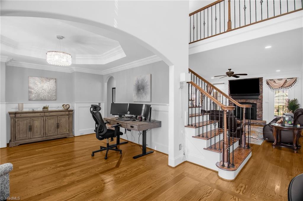 8174 Rob Roy Drive Summerfield, NC 27358 - Photo 3 of 47 Grand entrance foyer