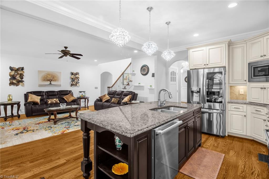 8174 Rob Roy Drive Summerfield, NC 27358 - Photo 8 of 47 Kitchen - newer appliances stay!