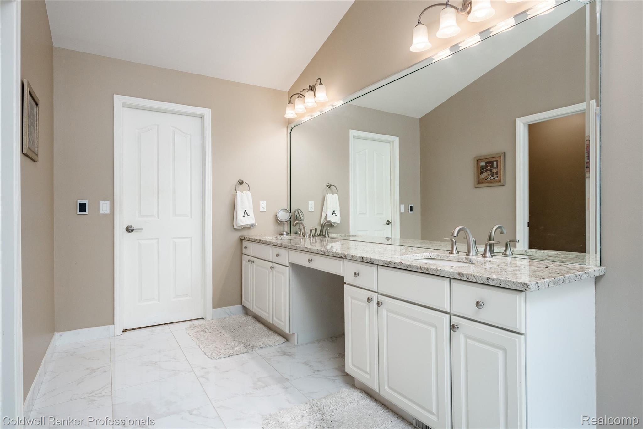 538 Sandalwood Road Canton, MI 48188 - Photo 33 of 49 Double Vanity
