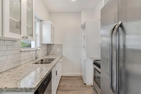 $649,995 | 4017 Meridian Avenue, Unit 4017, Miami Beach, FL 33140