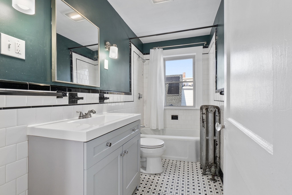 55 Pine Street, Unit 2 Swampscott, MA 01907 - Photo 18 of 24