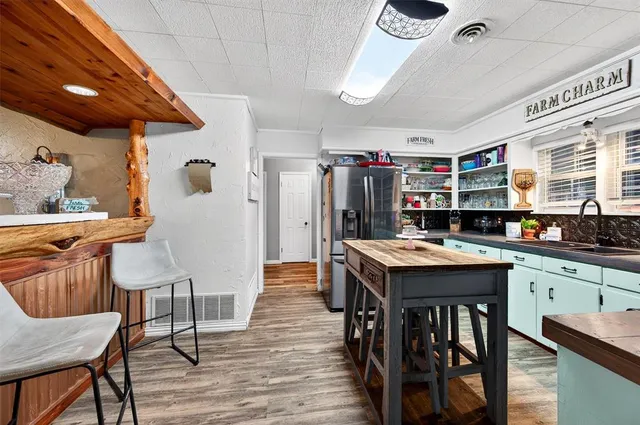 $377,000 | 2009 Sandusky Road East, Sadler, TX 76264