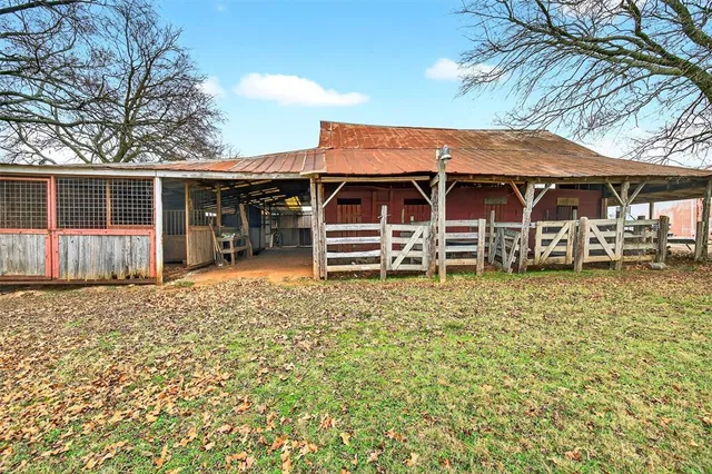 $377,000 | 2009 Sandusky Road East, Sadler, TX 76264