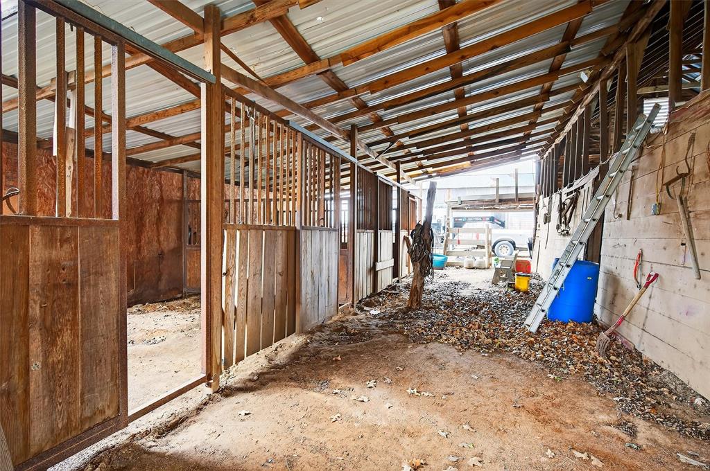 2009 Sandusky Road East Sadler, TX 76264 - Photo 37 of 39