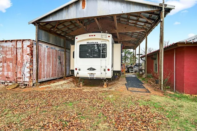 $377,000 | 2009 Sandusky Road East, Sadler, TX 76264