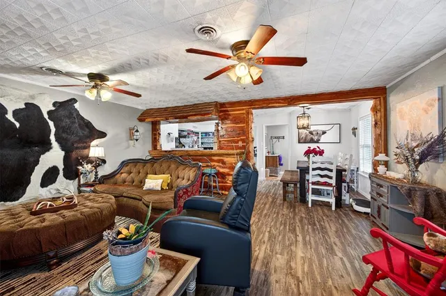 $377,000 | 2009 Sandusky Road East, Sadler, TX 76264