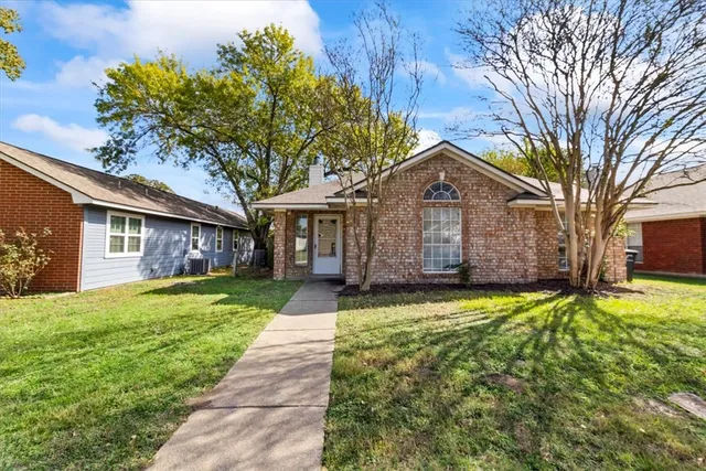 $1,795 | 806 Kalanchoe Court, College Station, TX 77840