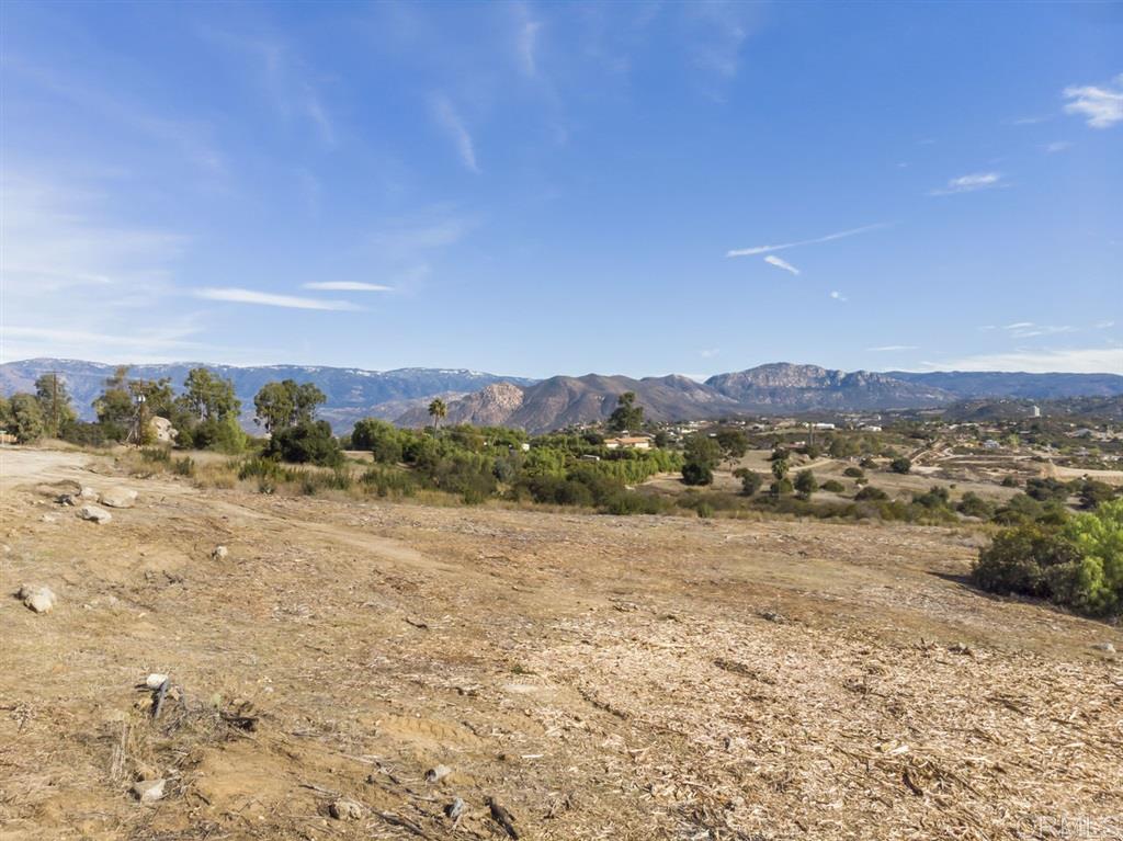 27451 Cool Water Ranch Road, Unit 30 Valley Center, CA 92082 - Photo 10 of 23 Gallery Image 10