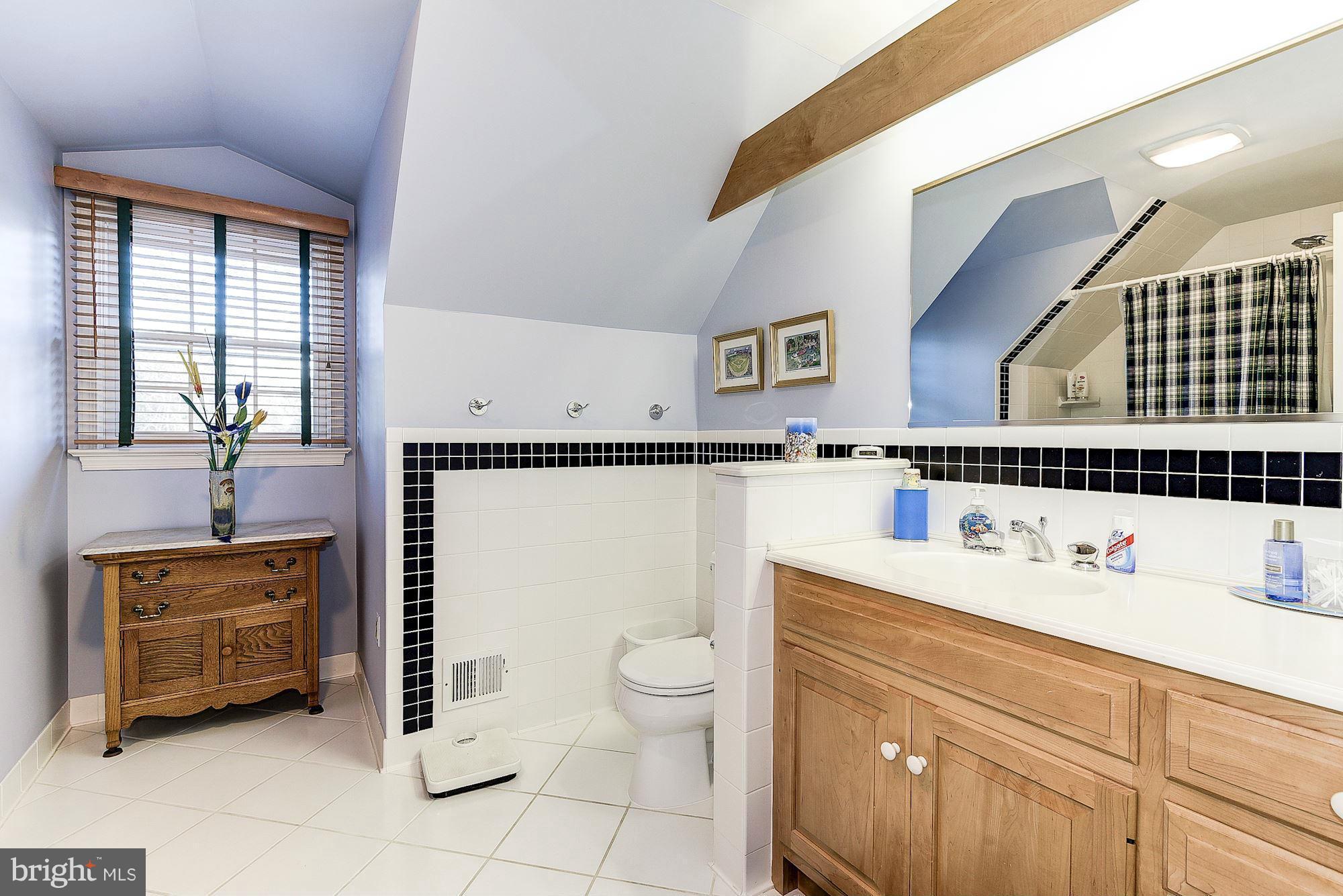 5604 Parkston Road Bethesda, MD 20816 - Photo 25 of 30 Bath