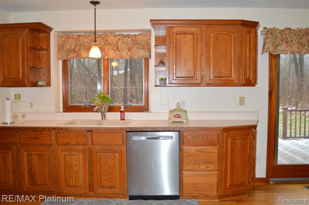 5346 Hartland Road Fenton, MI 48430 - Photo 19 of 24