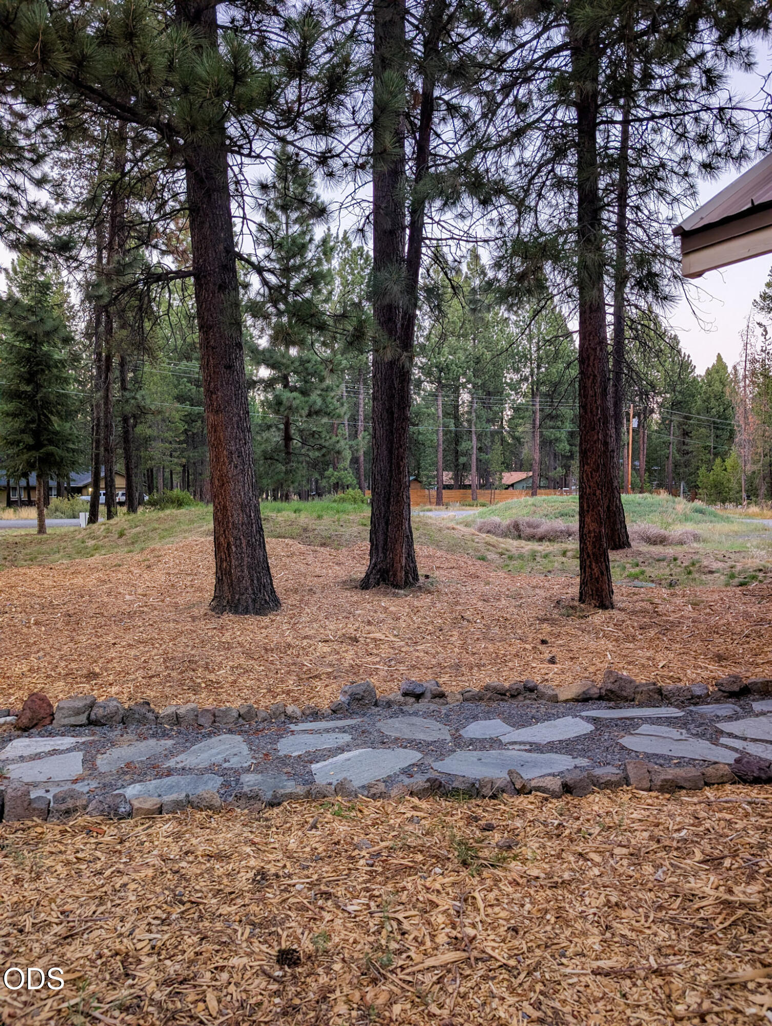 16947 Quartz Hill Road Bend, OR 97707 - Photo 3 of 21 Gallery Image 3