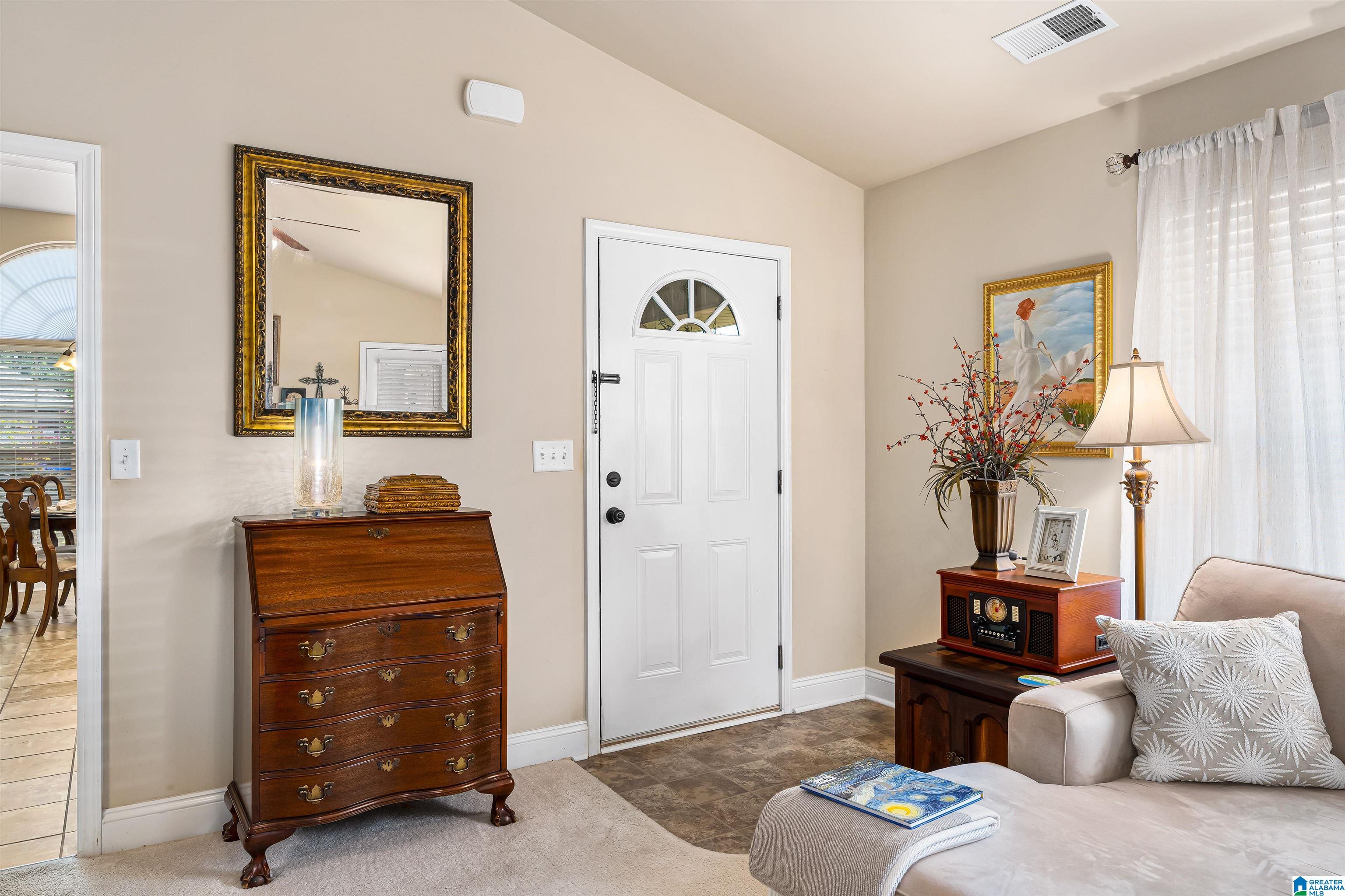 196 Crisfield Circle Alabaster, AL 35007 - Photo 4 of 25