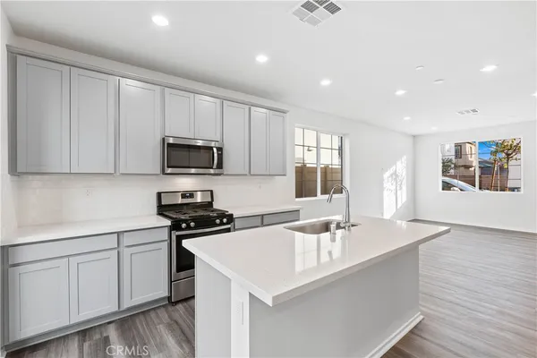 $3,700 | 5346 Malibu Way, Chino, CA 91710