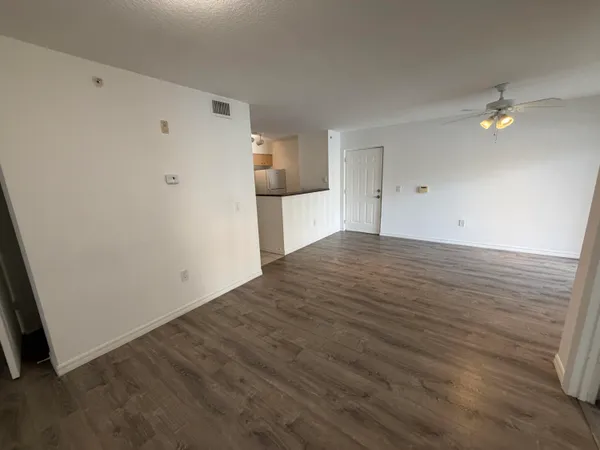 $1,800 | 4081 San Marino Boulevard, Unit 203, West Palm Beach, FL 33409