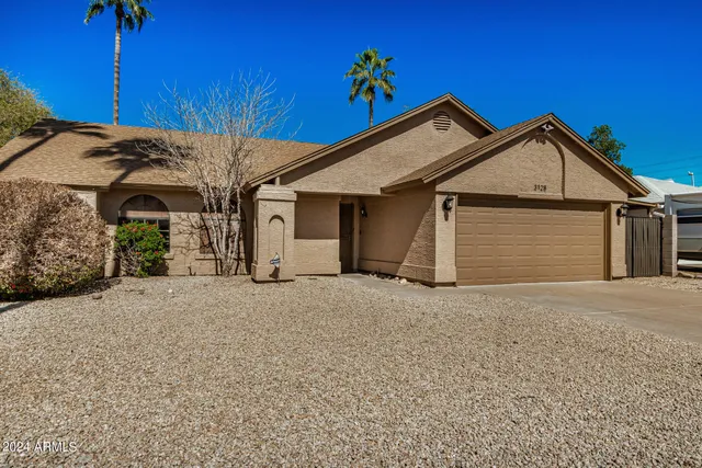 $3,300 | 3128 East Charleston Avenue, Phoenix, AZ 85032
