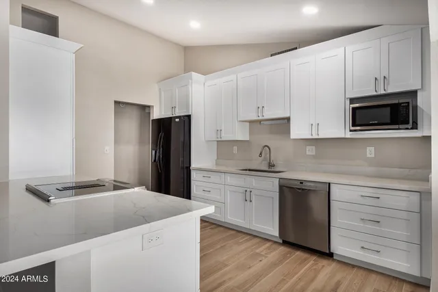 $3,300 | 3128 East Charleston Avenue, Phoenix, AZ 85032