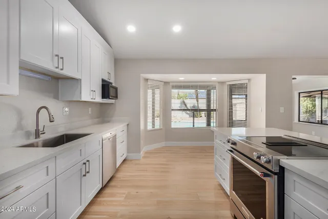 $3,300 | 3128 East Charleston Avenue, Phoenix, AZ 85032