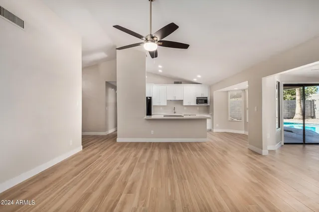 $3,300 | 3128 East Charleston Avenue, Phoenix, AZ 85032