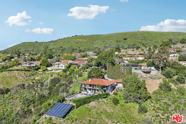 $2,699,000 | 1821 Calle Petaluma, Thousand Oaks, CA 91360