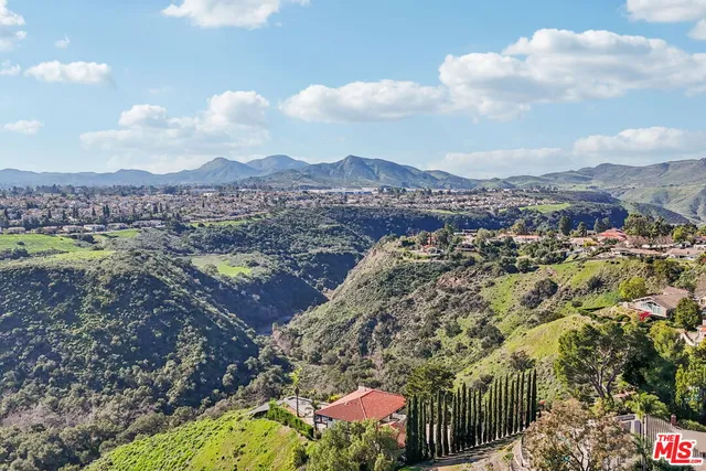 $2,699,000 | 1821 Calle Petaluma, Thousand Oaks, CA 91360