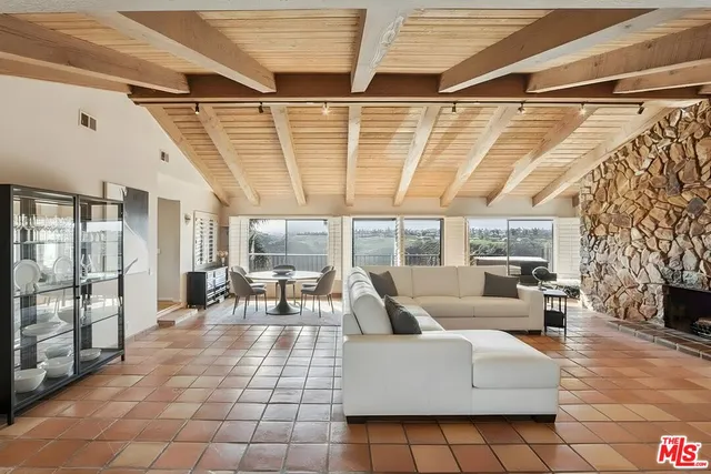 $2,699,000 | 1821 Calle Petaluma, Thousand Oaks, CA 91360