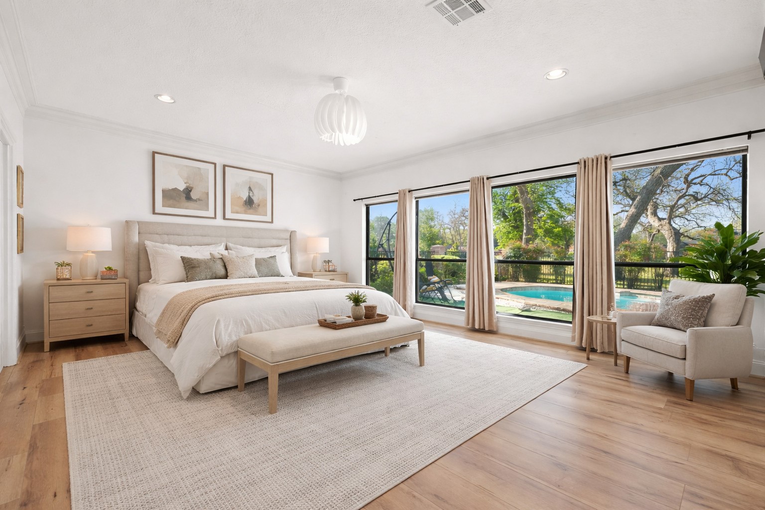 3122 Robinson Road Missouri City, TX 77459 - Photo 16 of 45 Virtual Staging - Primary Bedroom: Expansive primary suite downstairs with plush flooring and direct outdoor access.