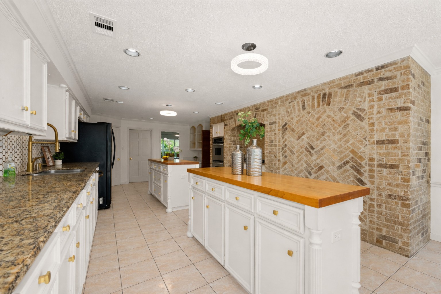 3122 Robinson Road Missouri City, TX 77459 - Photo 10 of 45 Digitally Declutered