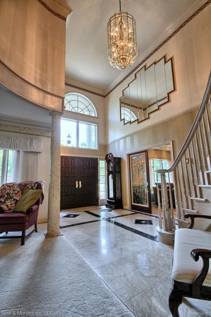 45 Hampton Road Grosse Pointe, MI 48236 - Photo 4 of 36 Foyer.jpg