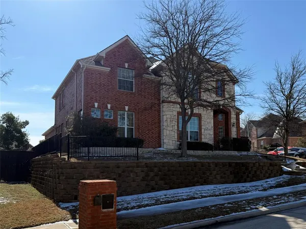 $3,449 | 1020 Thorncliff Trail, Irving, TX 75063