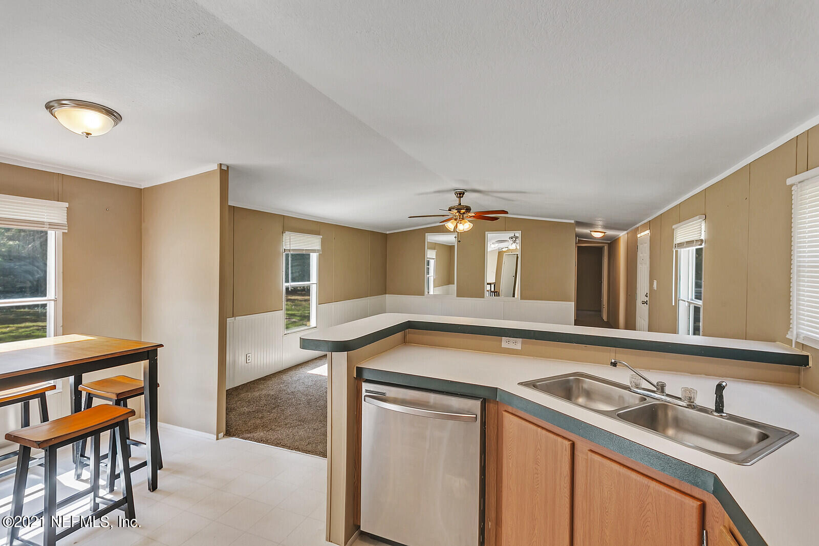 805 Matthew Road Jacksonville, FL 32234 - Photo 14 of 25 05_IMG_0025_mls